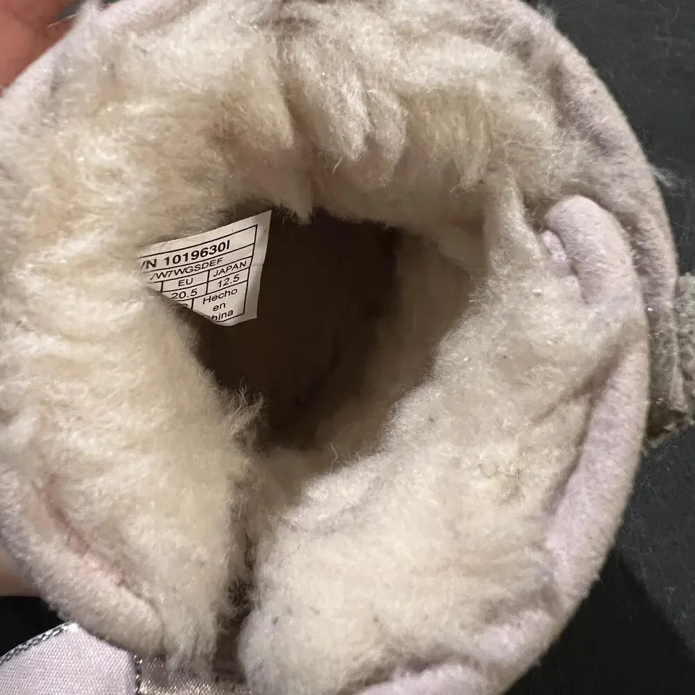 UGG Jessie Bow II Boots Infant Size 4/5c Gold Shimmer Shearling Crib 1019630I